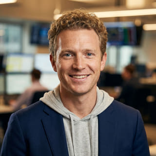 Ryan Brooks aparece como analista principal de trading en Cuotanexa Partners en una imagen de perfil